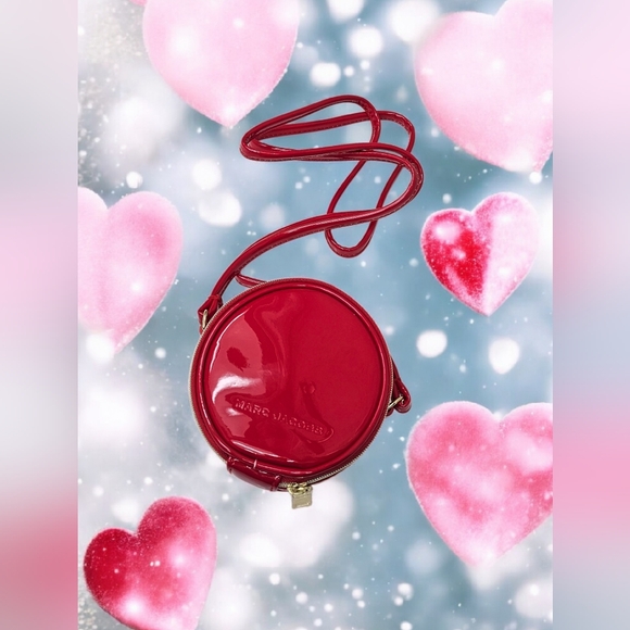 Marc Jacobs Mini Patent Sling Bag with Long Strap 4" Zip around closure - Picture 2 of 12